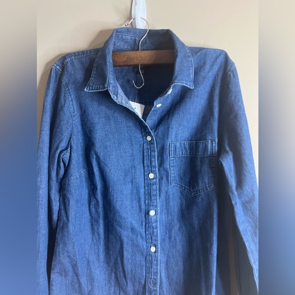 NWT J crew women’s fitted denim button down size xs - Picture 2 of 9